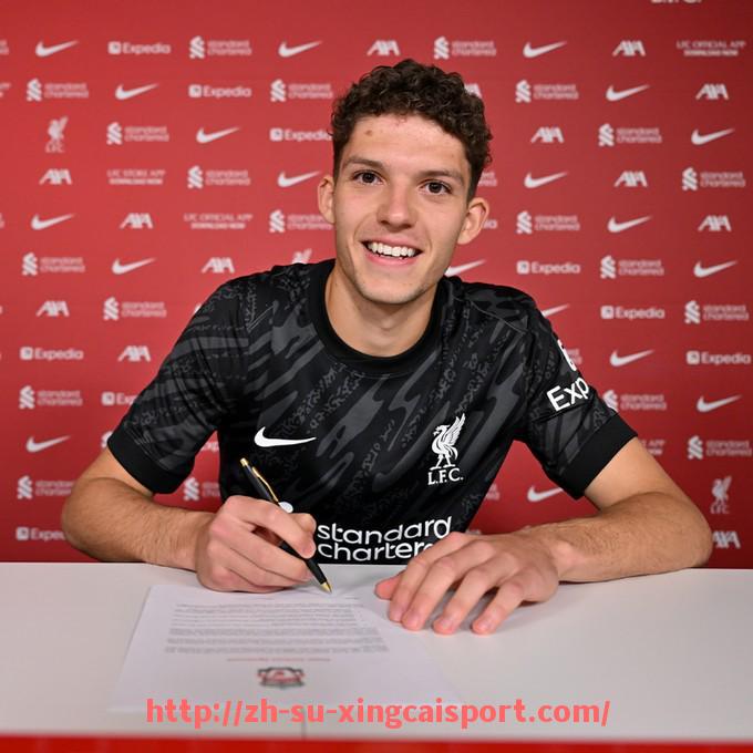 杏彩体育-CBA足球宝贝走光事件舆论回顾